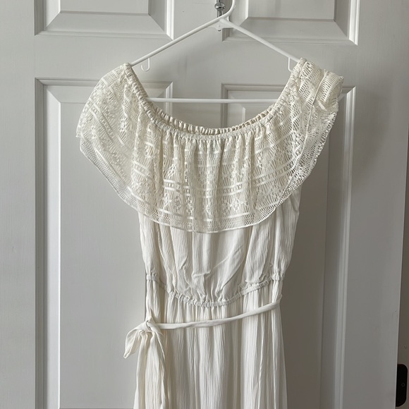 Apt 9 White Maxi Dress, Medium - Picture 2 of 4